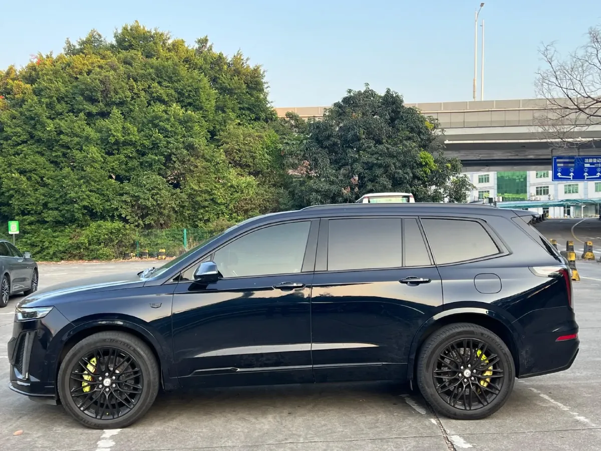 2021 Cadillac XT6 2.0T 237HP L4 9AT,autocango,china used car exporter,china ev exporter,chinese used car exporter,chinese used ev exporter