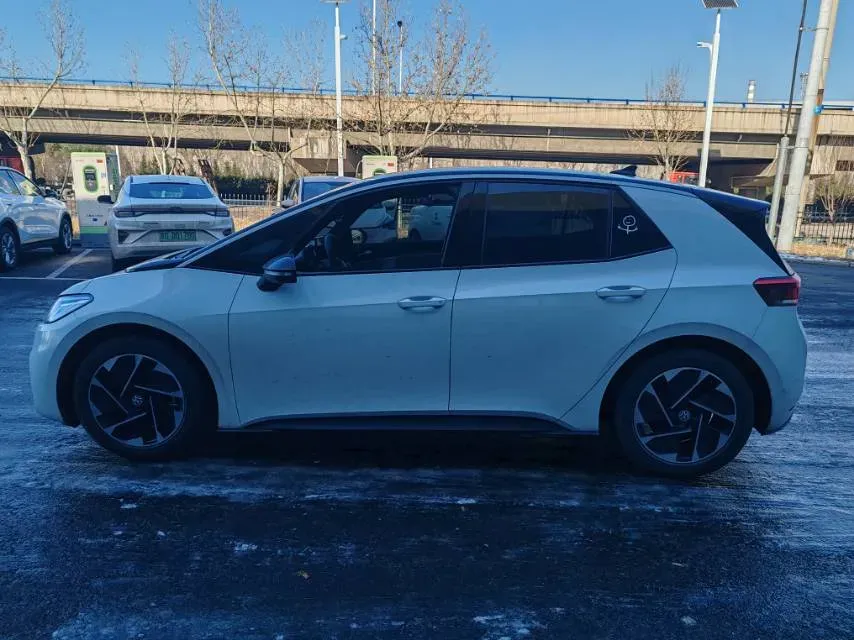 2024 Volkswagen ID.3 BEV 52.8KWH,autocango,china used car exporter,china ev exporter,chinese used car exporter,chinese used ev exporter