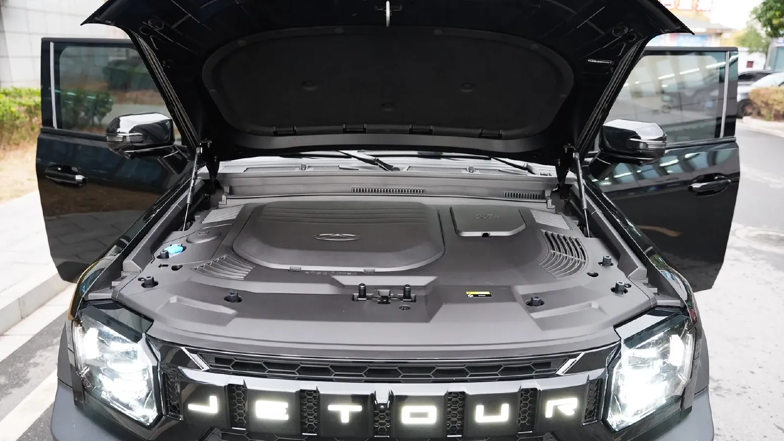 2023 Jetour Traveller 2.0T 254HP L4 7DCT,autocango,china used car exporter,china ev exporter,chinese used car exporter,chinese used ev exporter