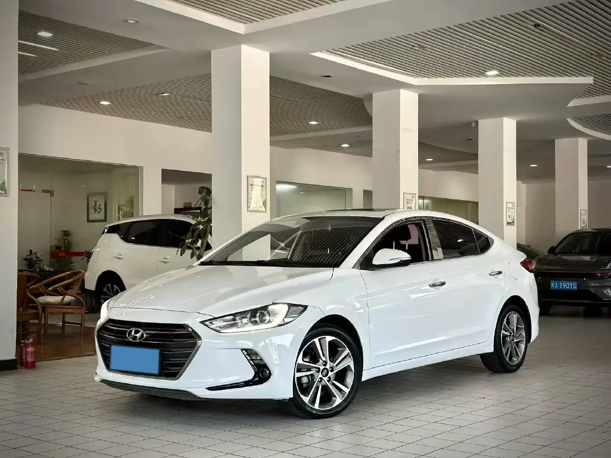 2016 Hyundai Elantra 1.6L 130HP L4 6AT