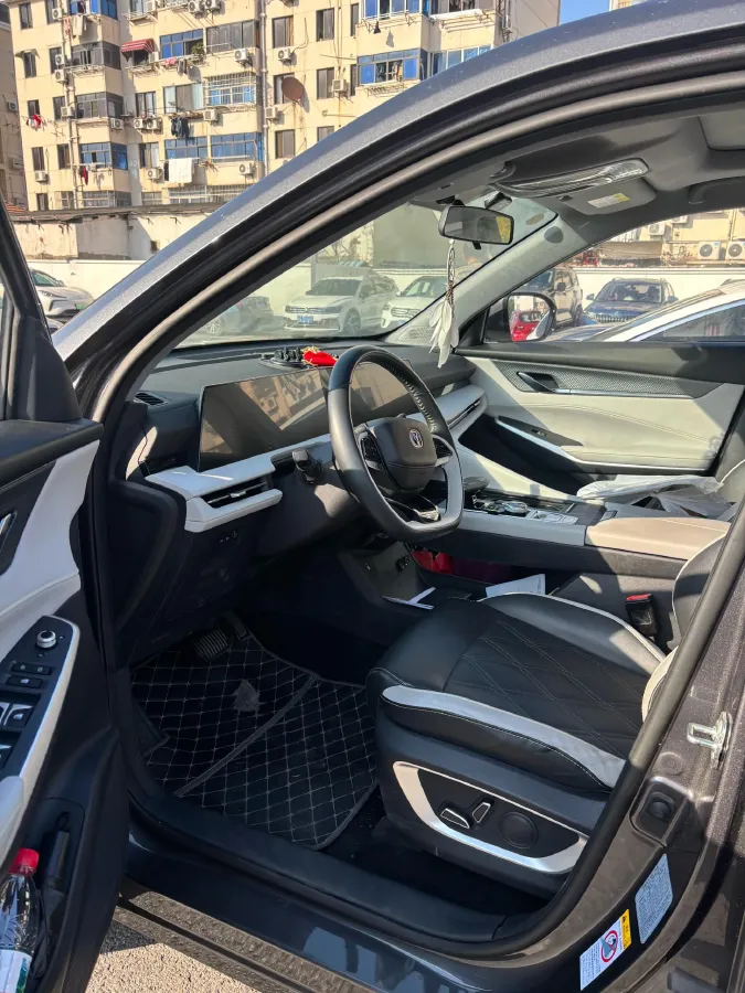 2023 ChangAn CS75 Plus 1.5T 188HP L4 8AT,autocango,china used car exporter,china ev exporter,chinese used car exporter,chinese used ev exporter