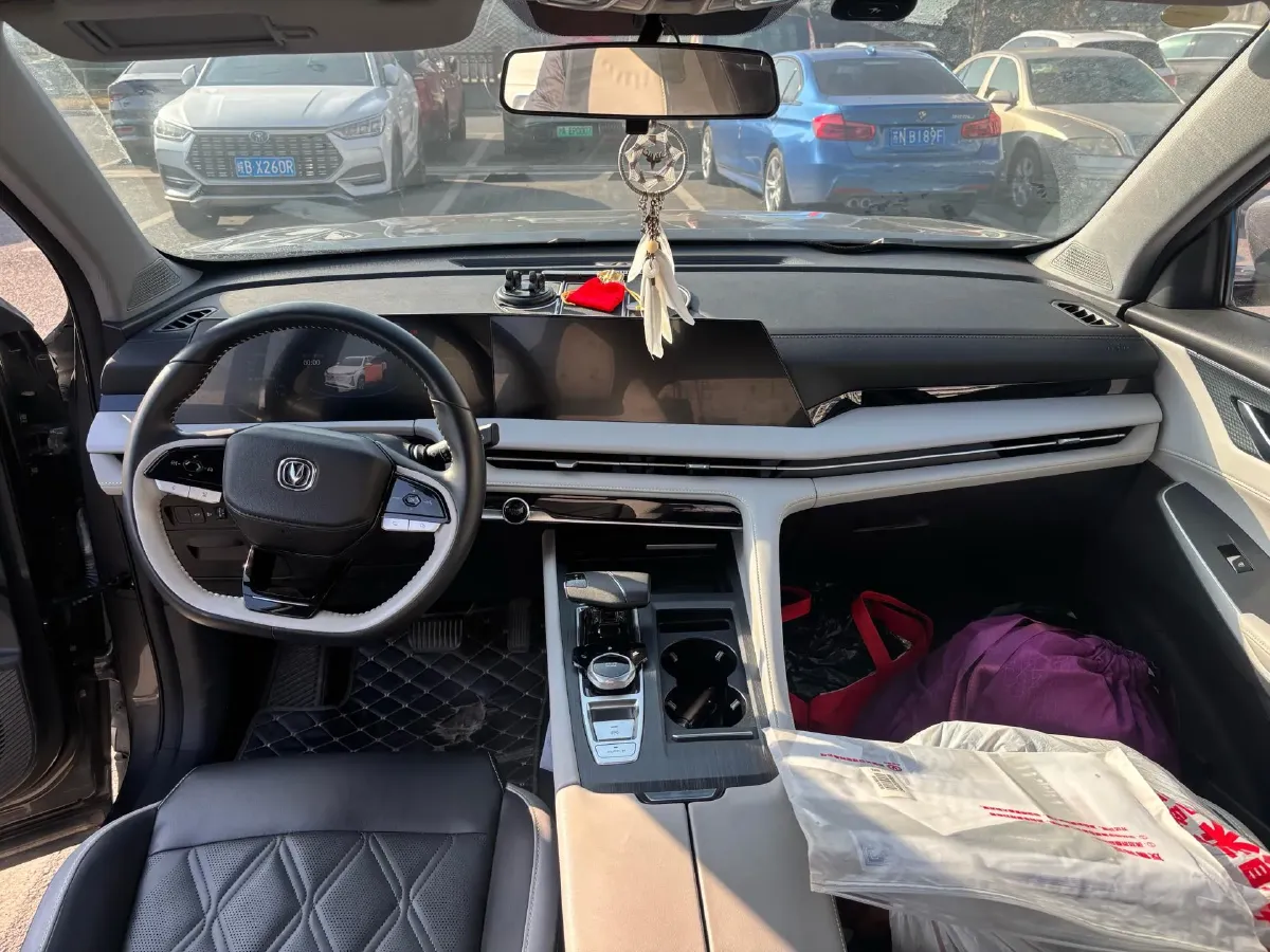 2023 ChangAn CS75 Plus 1.5T 188HP L4 8AT,autocango,china used car exporter,china ev exporter,chinese used car exporter,chinese used ev exporter