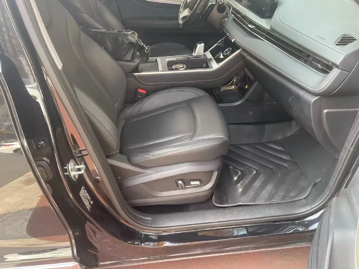 2023 Chery Tiggo 8 1.6T 197HP L4 7DCT,autocango,china used car exporter,china ev exporter,chinese used car exporter,chinese used ev exporter