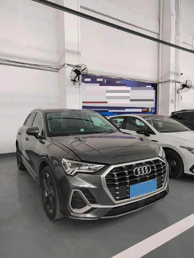 2022 Audi Q3 1.4T 150HP L4 7DCT,autocango,china used car exporter,china ev exporter,chinese used car exporter,chinese used ev exporter