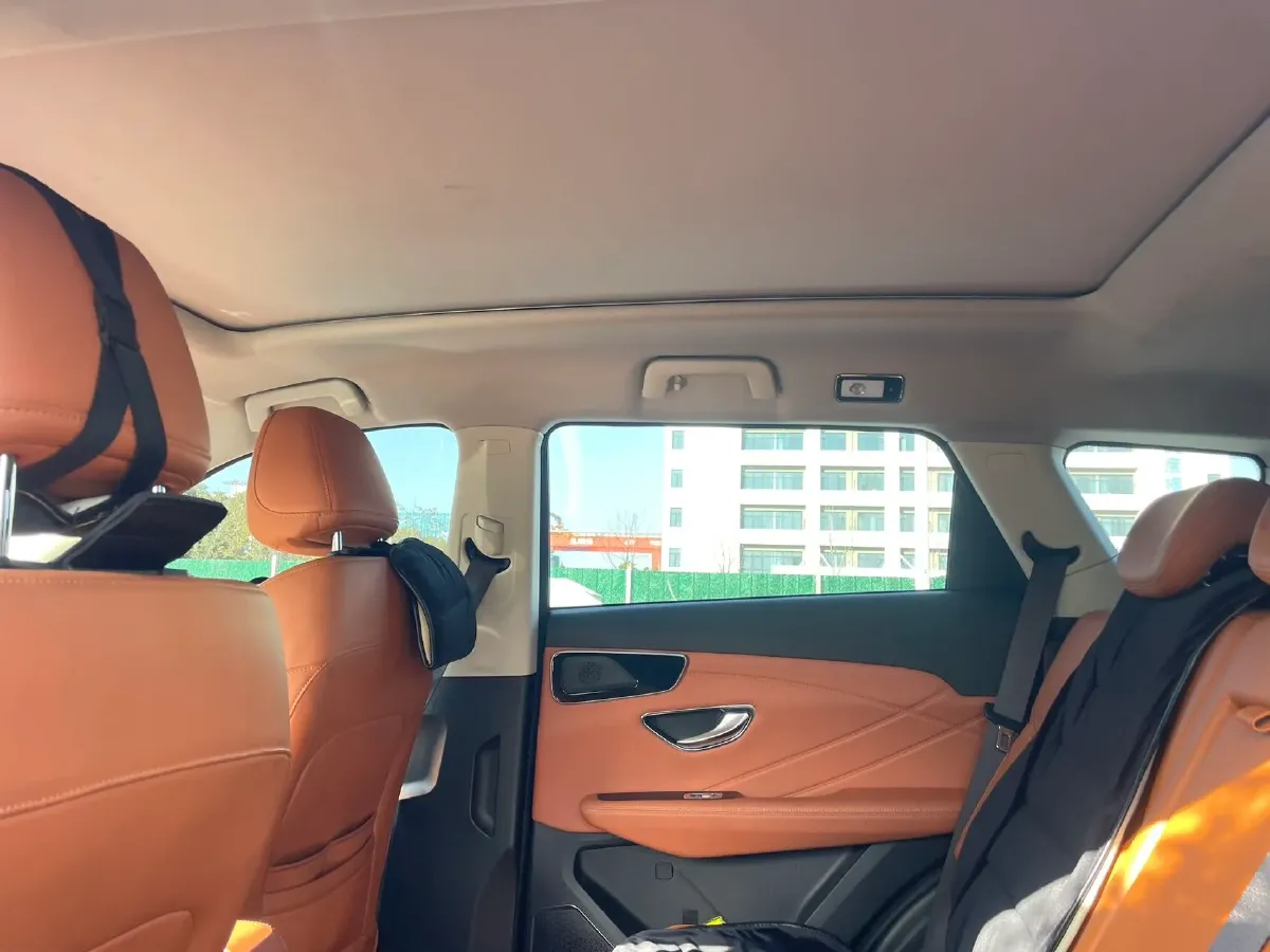 2025 Jetour X70 Plus 1.5T 156HP L4 6DCT,autocango,china used car exporter,china ev exporter,chinese used car exporter,chinese used ev exporter