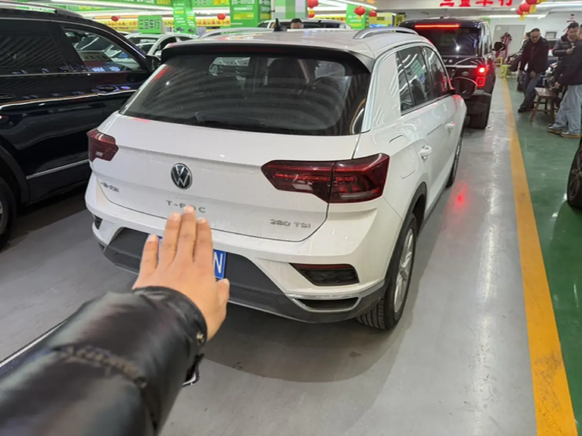 2021 Volkswagen T-Roc 1.4T 150HP L4 7DCT,autocango,china used car exporter,china ev exporter,chinese used car exporter,chinese used ev exporter