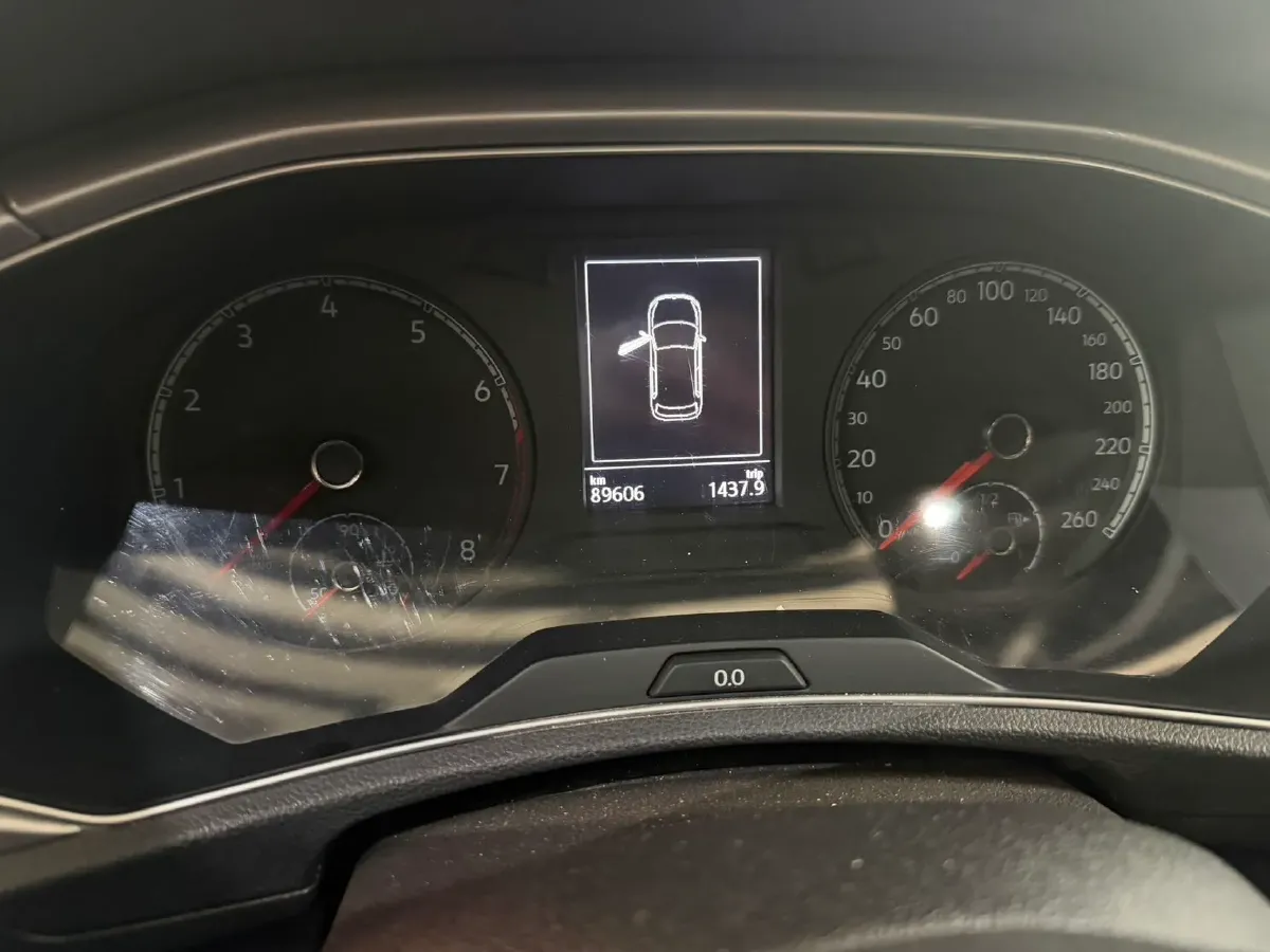 2021 Volkswagen T-Roc 1.4T 150HP L4 7DCT,autocango,china used car exporter,china ev exporter,chinese used car exporter,chinese used ev exporter