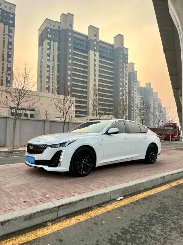 2020 Cadillac CT5 2.0T 237HP L4 10AT