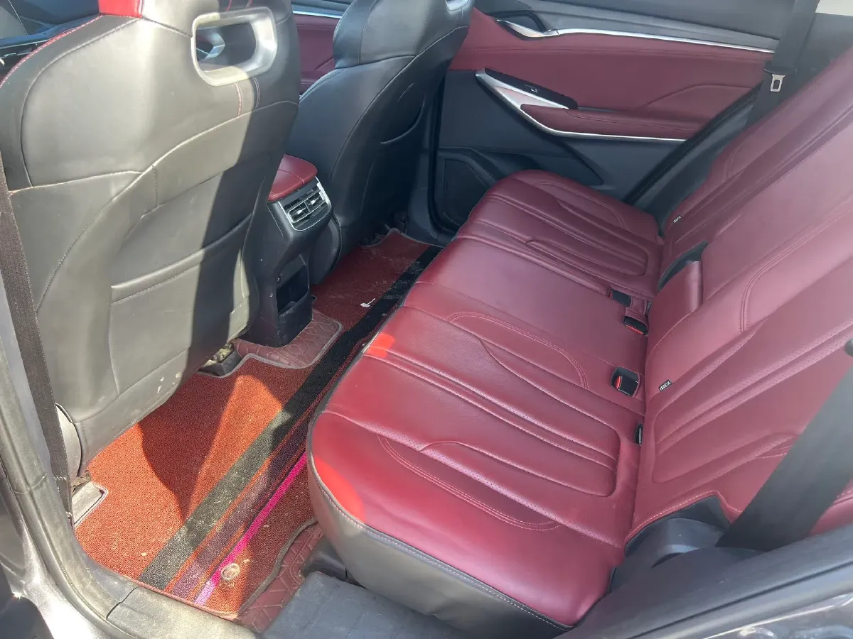 2022 ChangAn CS75 Plus 2.0T 233HP L4 8AT,autocango,china used car exporter,china ev exporter,chinese used car exporter,chinese used ev exporter