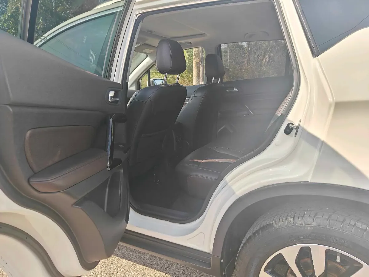 2018 GAC Trumpchi GS4 1.5T 152HP L4 6AT,autocango,china used car exporter,china ev exporter,chinese used car exporter,chinese used ev exporter