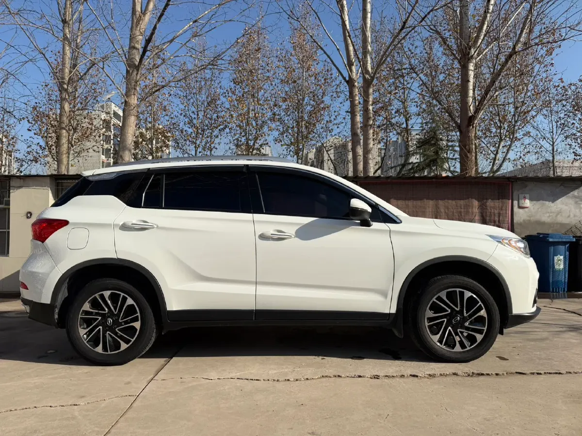 2017 GAC Trumpchi GS4 1.3T 137HP L4 5MT,autocango,china used car exporter,china ev exporter,chinese used car exporter,chinese used ev exporter