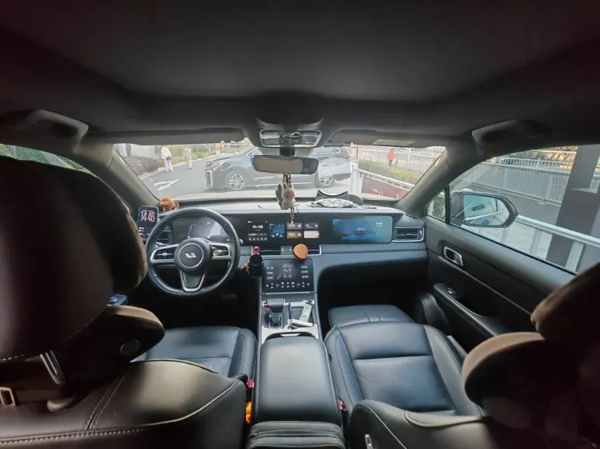 2021 Li ONE Range Extended 131HP REEV 40.5KWH,autocango,china used car exporter,china ev exporter,chinese used car exporter,chinese used ev exporter