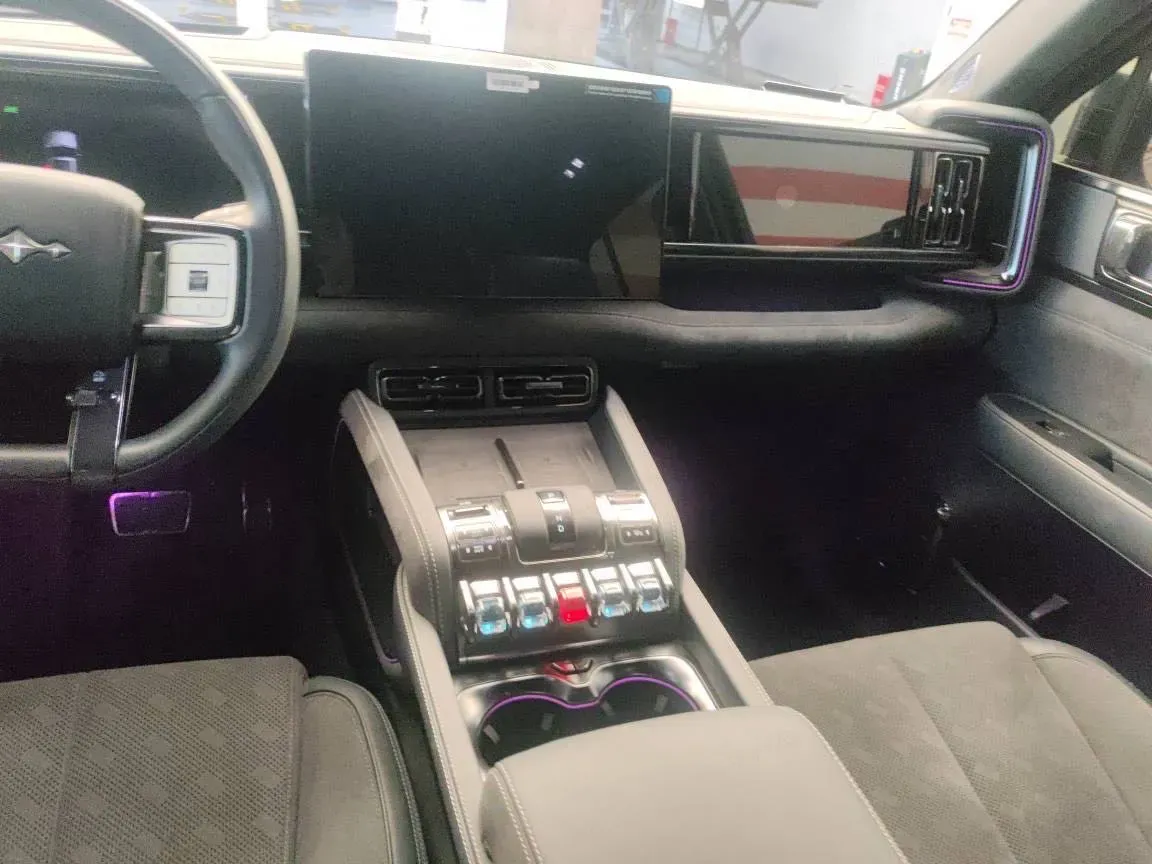 2023 FangChengBao Bao 5 1.5T 194HP L4 E-CVT PHEV 31.8KWH,autocango,china used car exporter,china ev exporter,chinese used car exporter,chinese used ev exporter