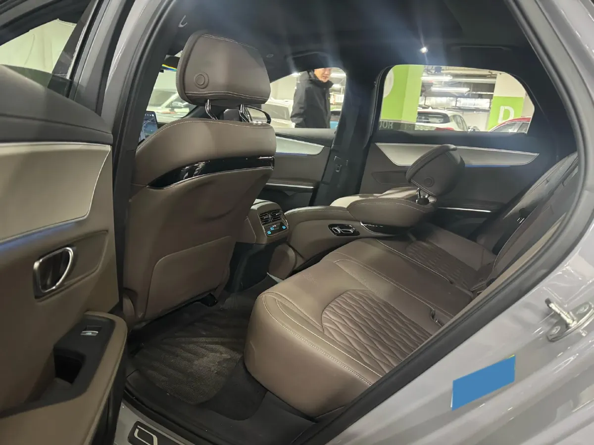 2025 BYD Han 1.5T 156HP L4 E-CVT PHEV,autocango,china used car exporter,china ev exporter,chinese used car exporter,chinese used ev exporter