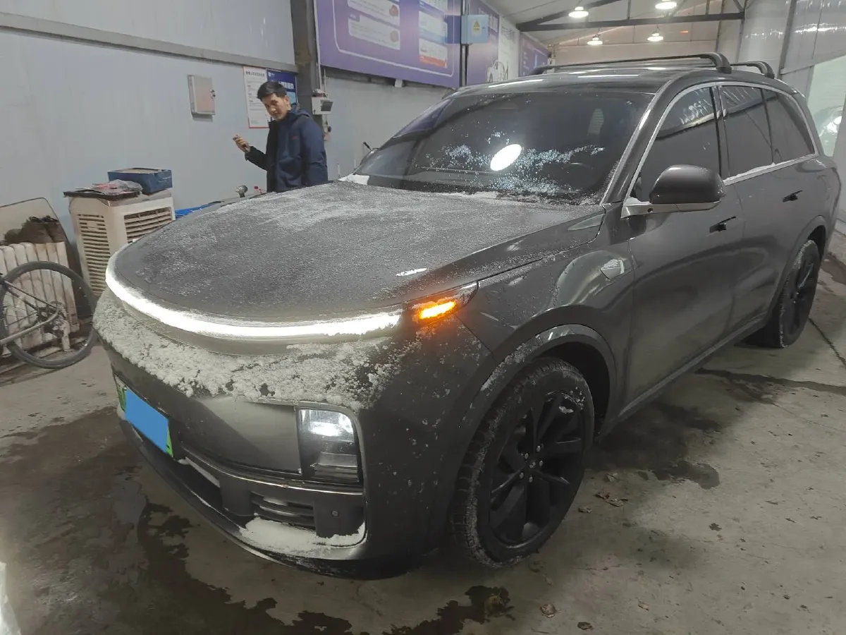 2023 Li L8 Range Extended 154HP REEV 40.9KWH,autocango,china used car exporter,china ev exporter,chinese used car exporter,chinese used ev exporter
