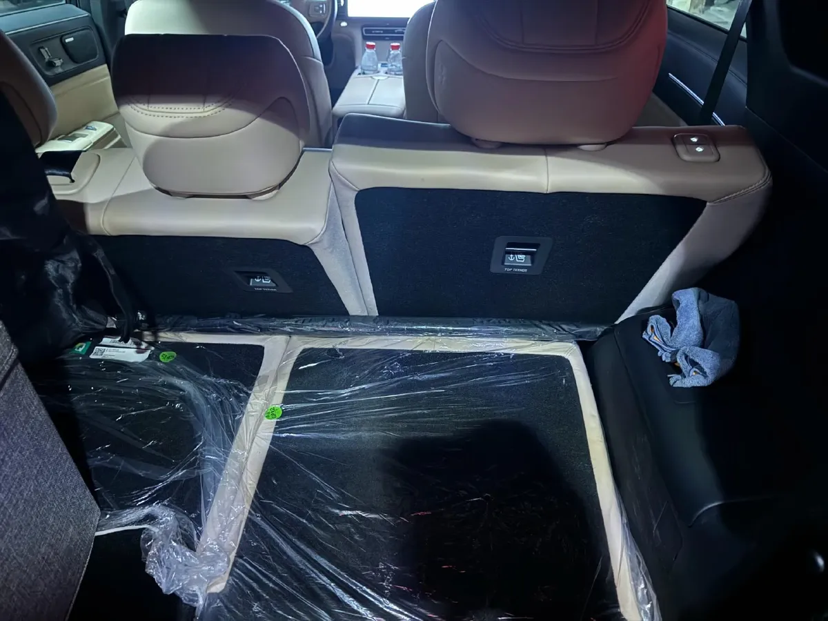 2025 Jetour ShanHai L7 PLUS 1.5T 156HP L4 1DHT PHEV,autocango,china used car exporter,china ev exporter,chinese used car exporter,chinese used ev exporter