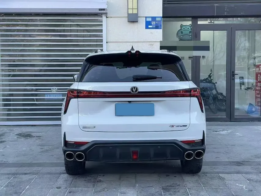 2022 ChangAn CS75 Plus 2.0T 233HP L4 8AT,autocango,china used car exporter,china ev exporter,chinese used car exporter,chinese used ev exporter