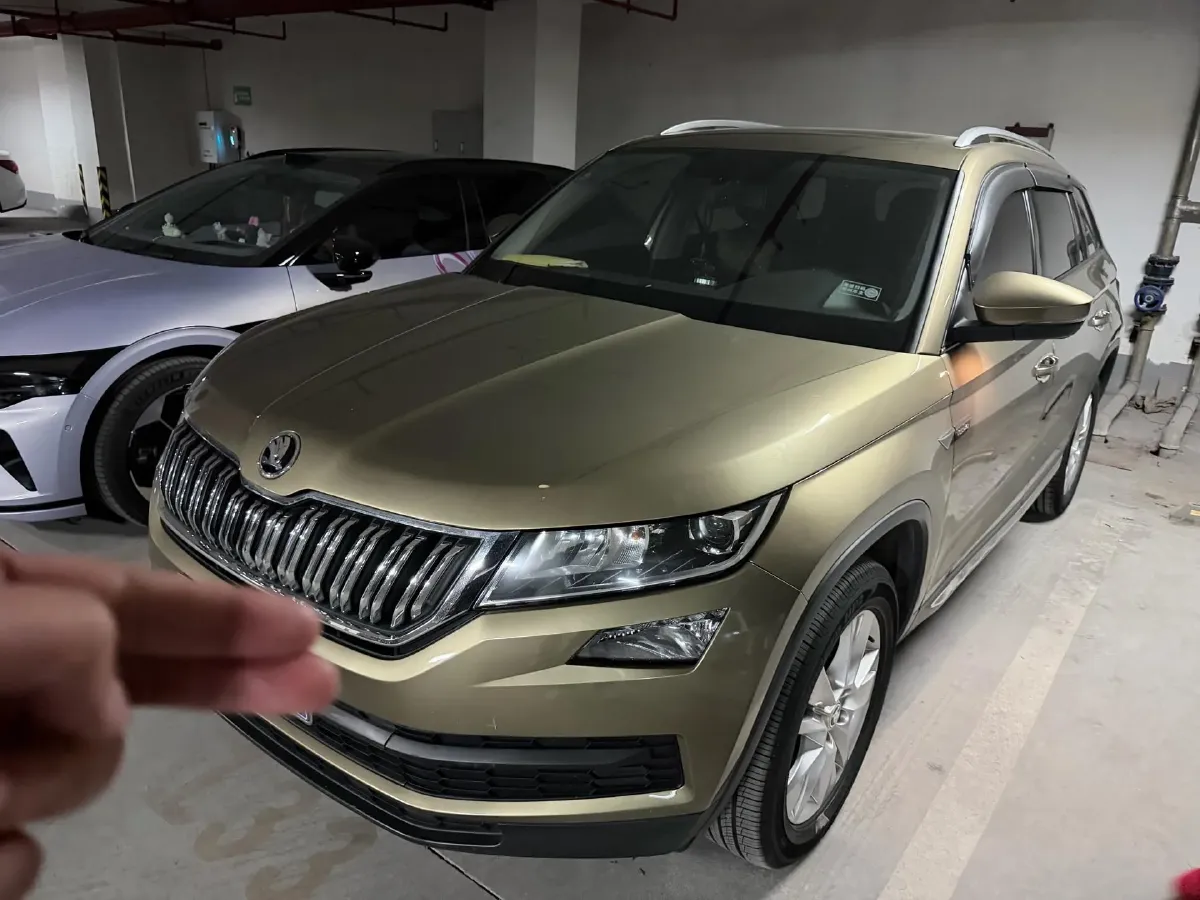 2019 Buick EnvisionPlus 1.5T 169HP L4 7DCT,autocango,china used car exporter,china ev exporter,chinese used car exporter,chinese used ev exporter