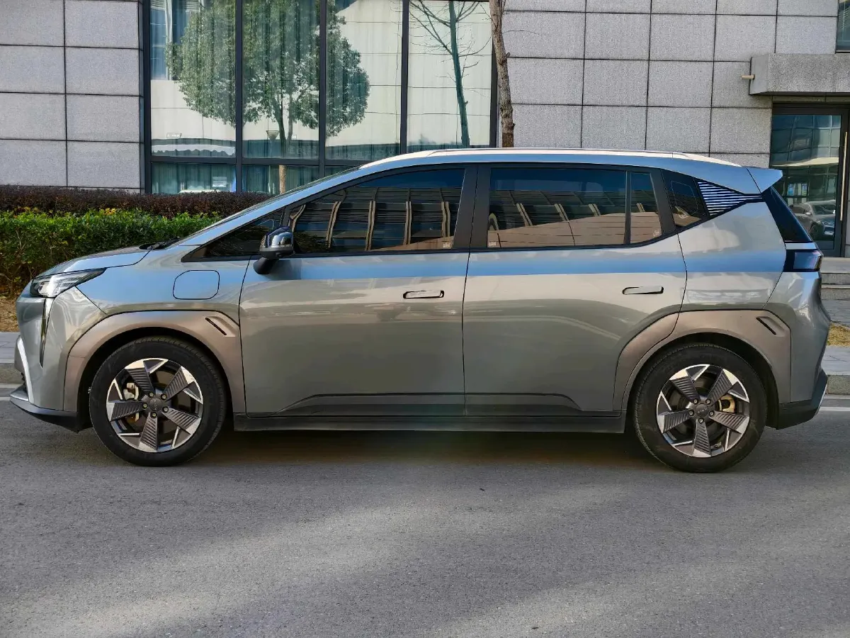 2022 Geely Okavango 1.8T 184HP L4 7DCT,autocango,china used car exporter,china ev exporter,chinese used car exporter,chinese used ev exporter