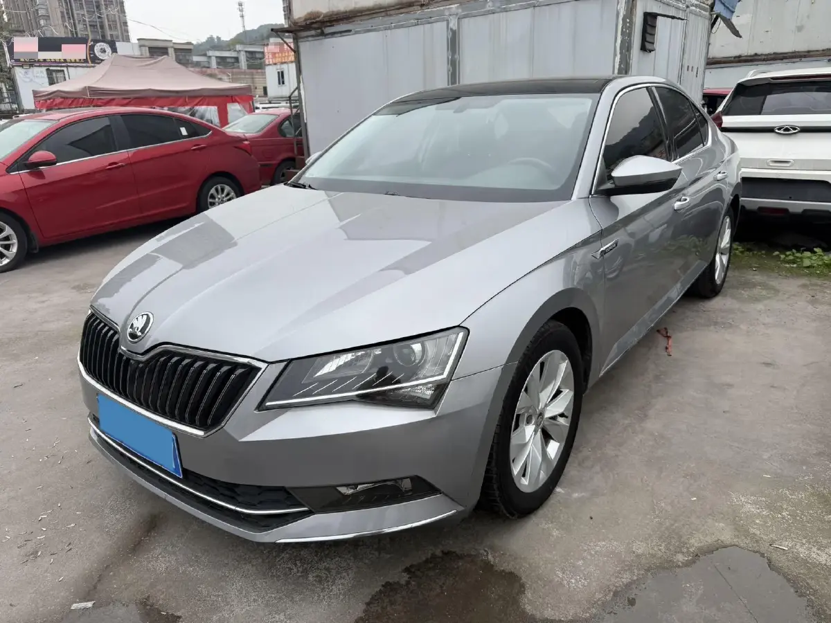 2018 Skoda Superb 1.8T 180HP L4 7DCT