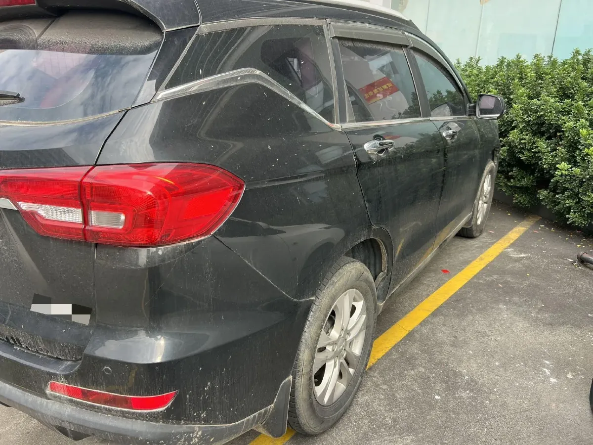 2019 Haval M6 1.5T 150HP L4 7DCT,autocango,china used car exporter,china ev exporter,chinese used car exporter,chinese used ev exporter