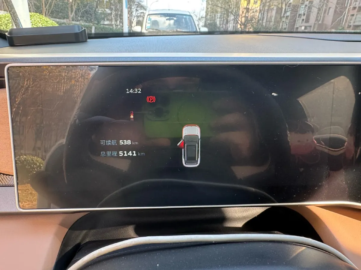 2023 Geely ICON 1.5T 181HP L4 7DCT,autocango,china used car exporter,china ev exporter,chinese used car exporter,chinese used ev exporter