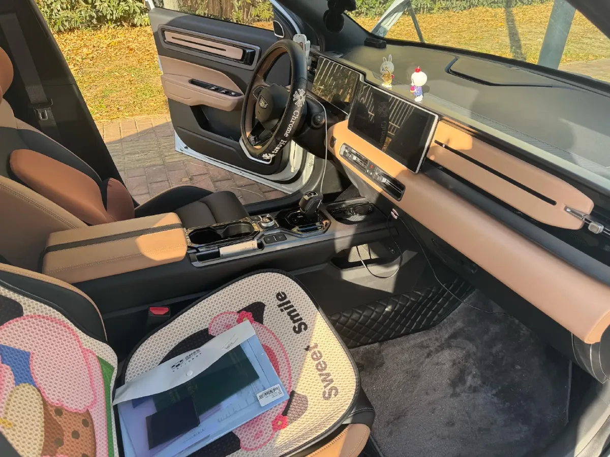 2023 Geely ICON 1.5T 181HP L4 7DCT,autocango,china used car exporter,china ev exporter,chinese used car exporter,chinese used ev exporter