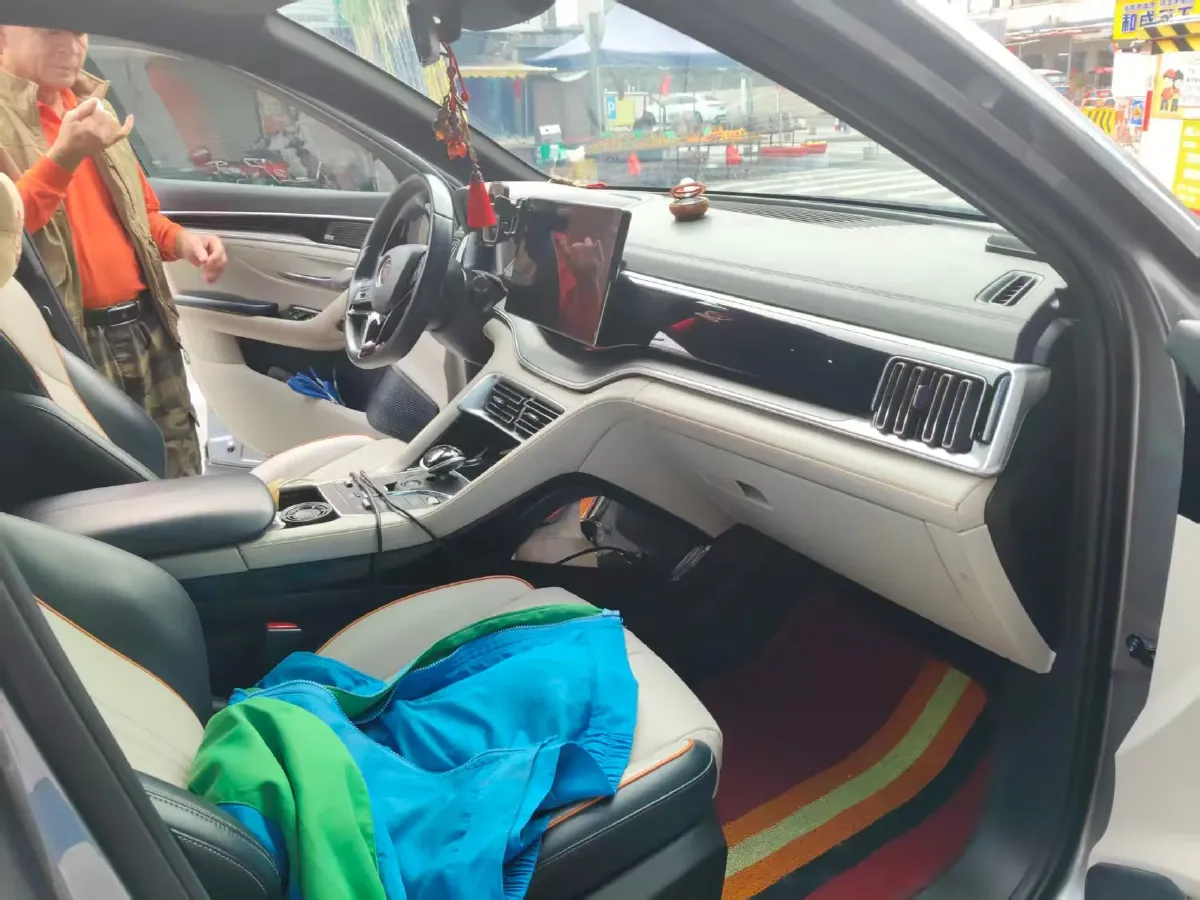 2022 Geely JiaJi 1.5T 177HP L3 7DCT PHEV 15.5KWH,autocango,china used car exporter,china ev exporter,chinese used car exporter,chinese used ev exporter