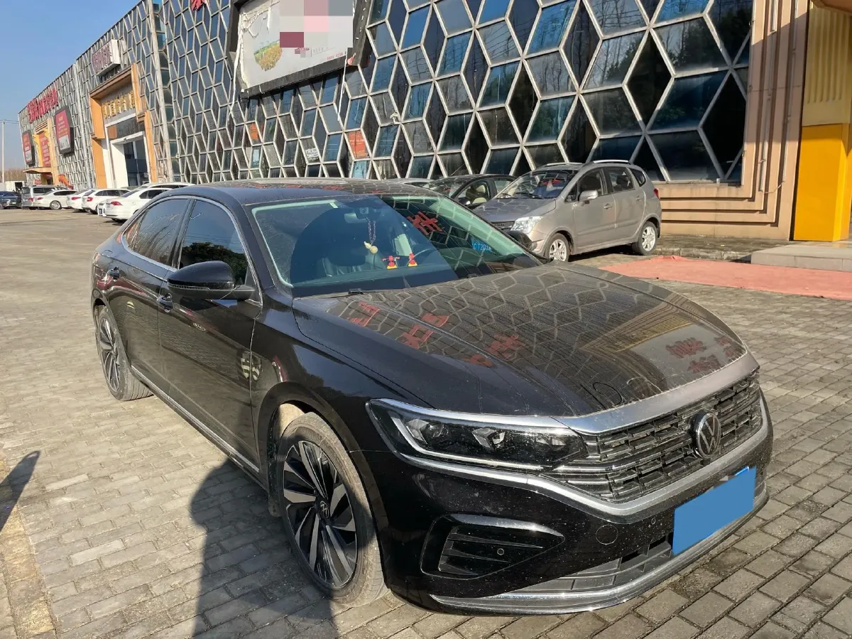 2023 Volkswagen Passat 2.0T 186HP L4 7DCT,autocango,china used car exporter,china ev exporter,chinese used car exporter,chinese used ev exporter
