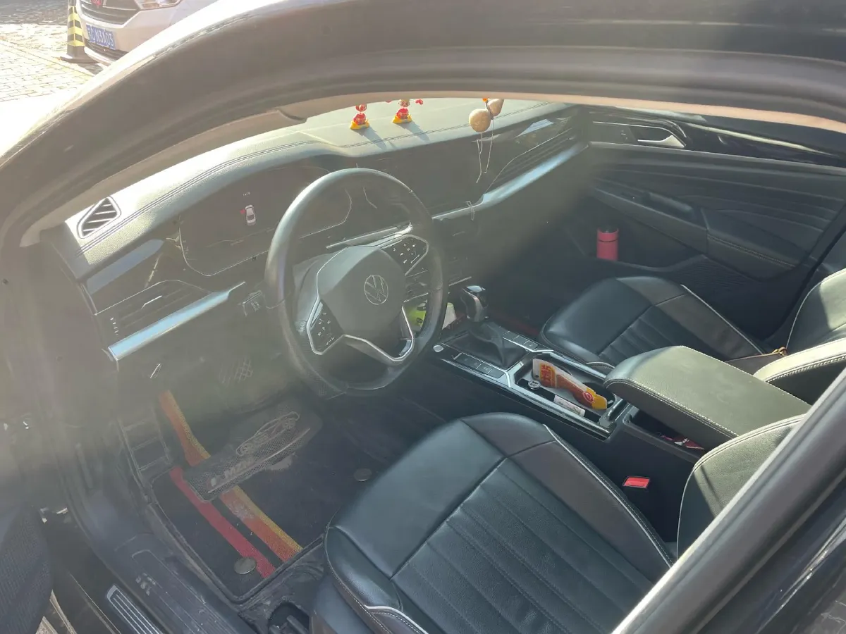 2023 Volkswagen Passat 2.0T 186HP L4 7DCT,autocango,china used car exporter,china ev exporter,chinese used car exporter,chinese used ev exporter