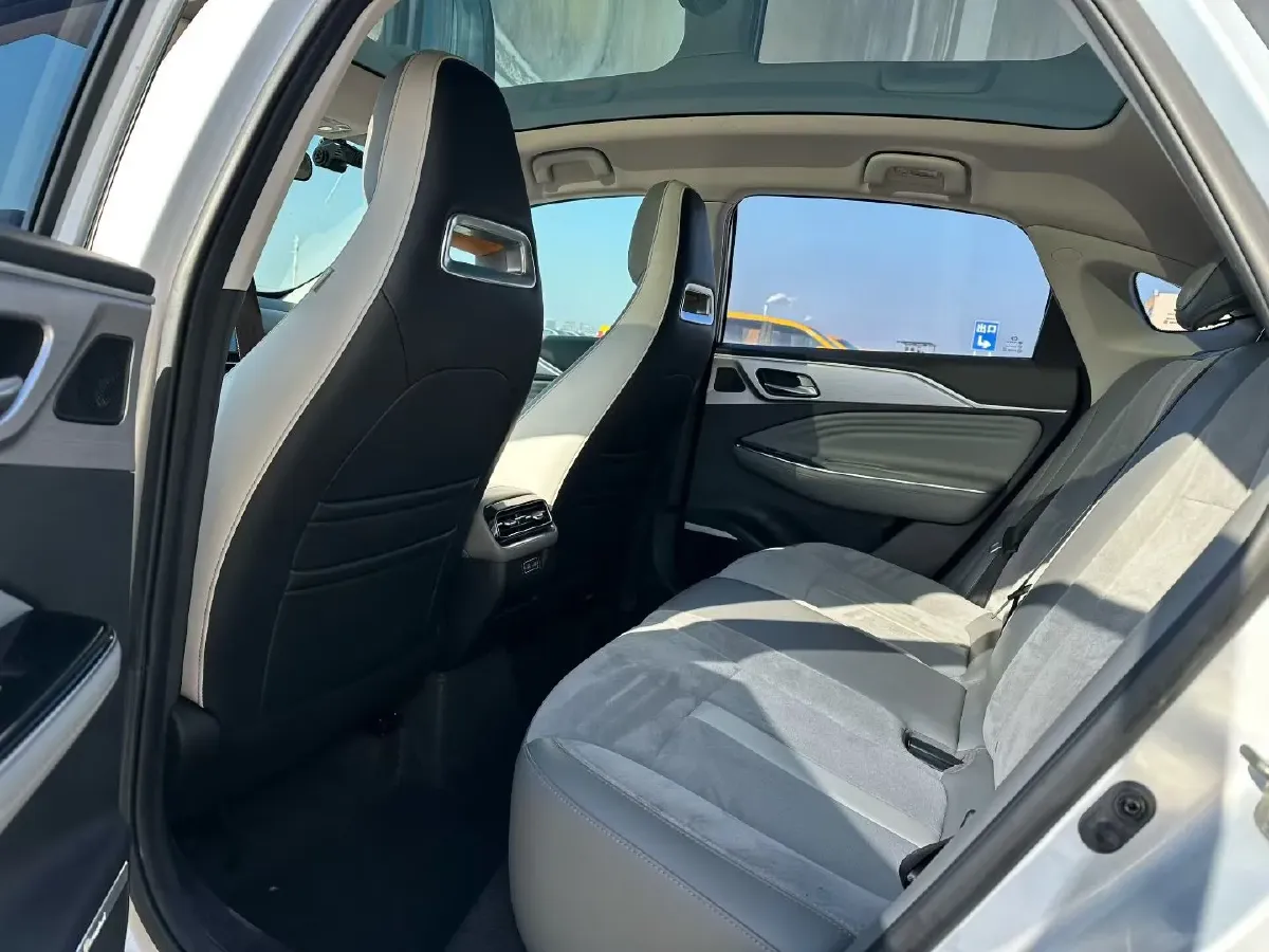 2022 ChangAn Oshan Z6 1.5T 170HP L4 6TCT PHEV 28.4KWH,autocango,china used car exporter,china ev exporter,chinese used car exporter,chinese used ev exporter