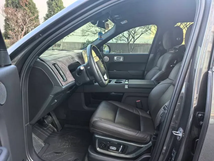 2022 Li L9 Range Extended 154HP REEV 42.6KWH,autocango,china used car exporter,china ev exporter,chinese used car exporter,chinese used ev exporter