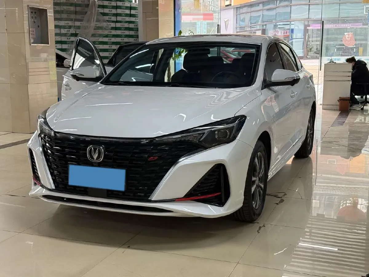2025 ChangAn Eado 1.4T 160HP L4 7DCT,autocango,china used car exporter,china ev exporter,chinese used car exporter,chinese used ev exporter