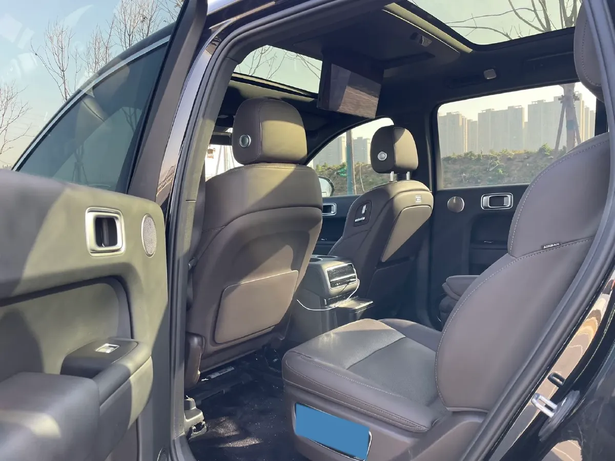 2022 Li L9 Range Extended 154HP REEV 42.6KWH,autocango,china used car exporter,china ev exporter,chinese used car exporter,chinese used ev exporter