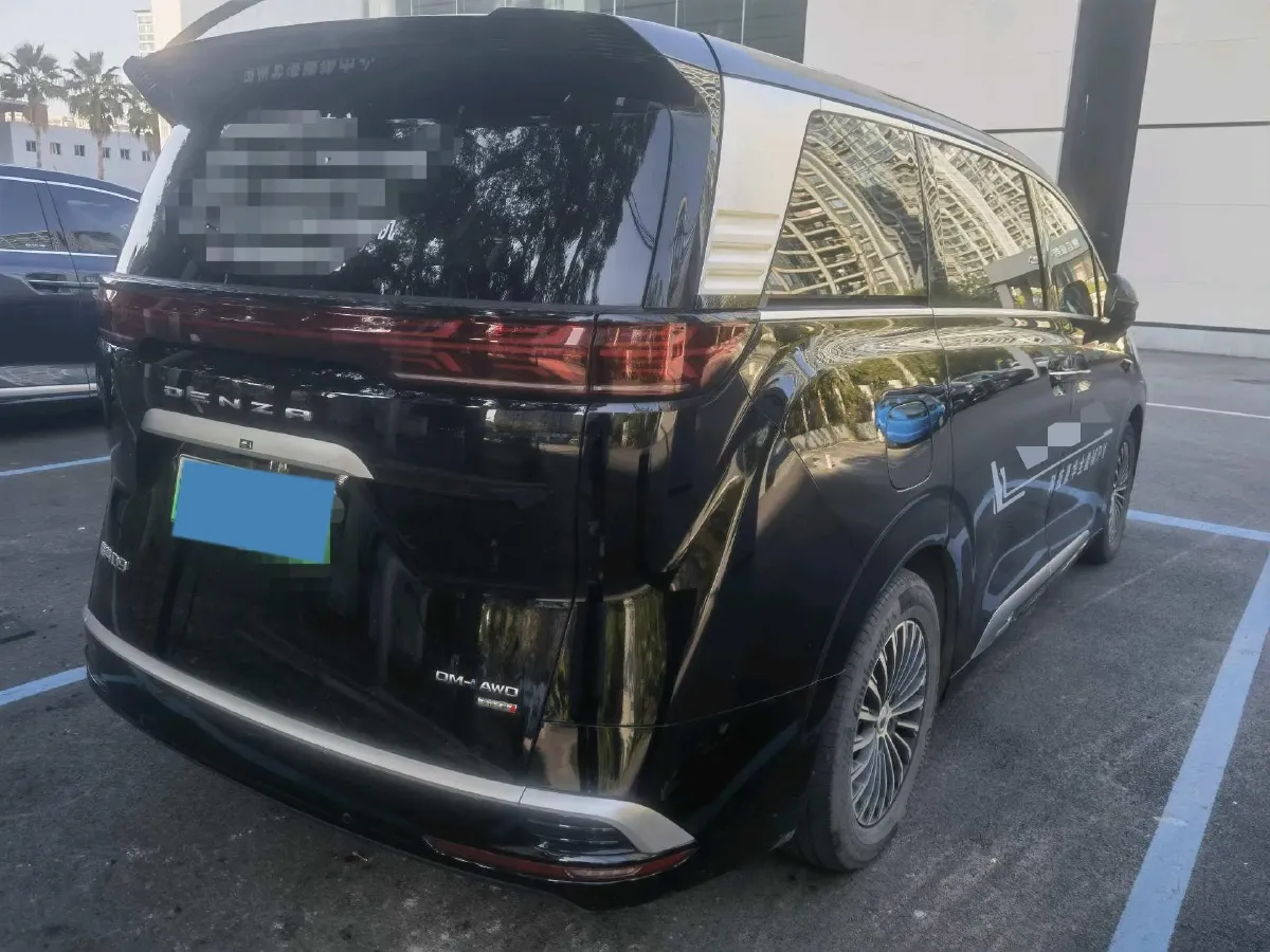 2025 Denza D9 1.5T 156HP L4 E-CVT PHEV 40KWH,autocango,china used car exporter,china ev exporter,chinese used car exporter,chinese used ev exporter