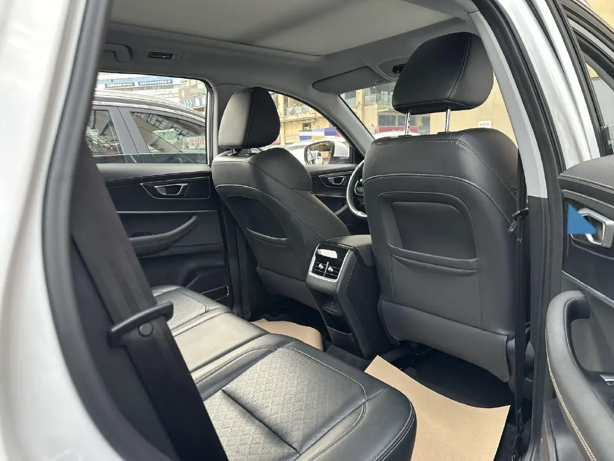 2022 Chery Tiggo 8 1.5T 156HP L4 6MT,autocango,china used car exporter,china ev exporter,chinese used car exporter,chinese used ev exporter