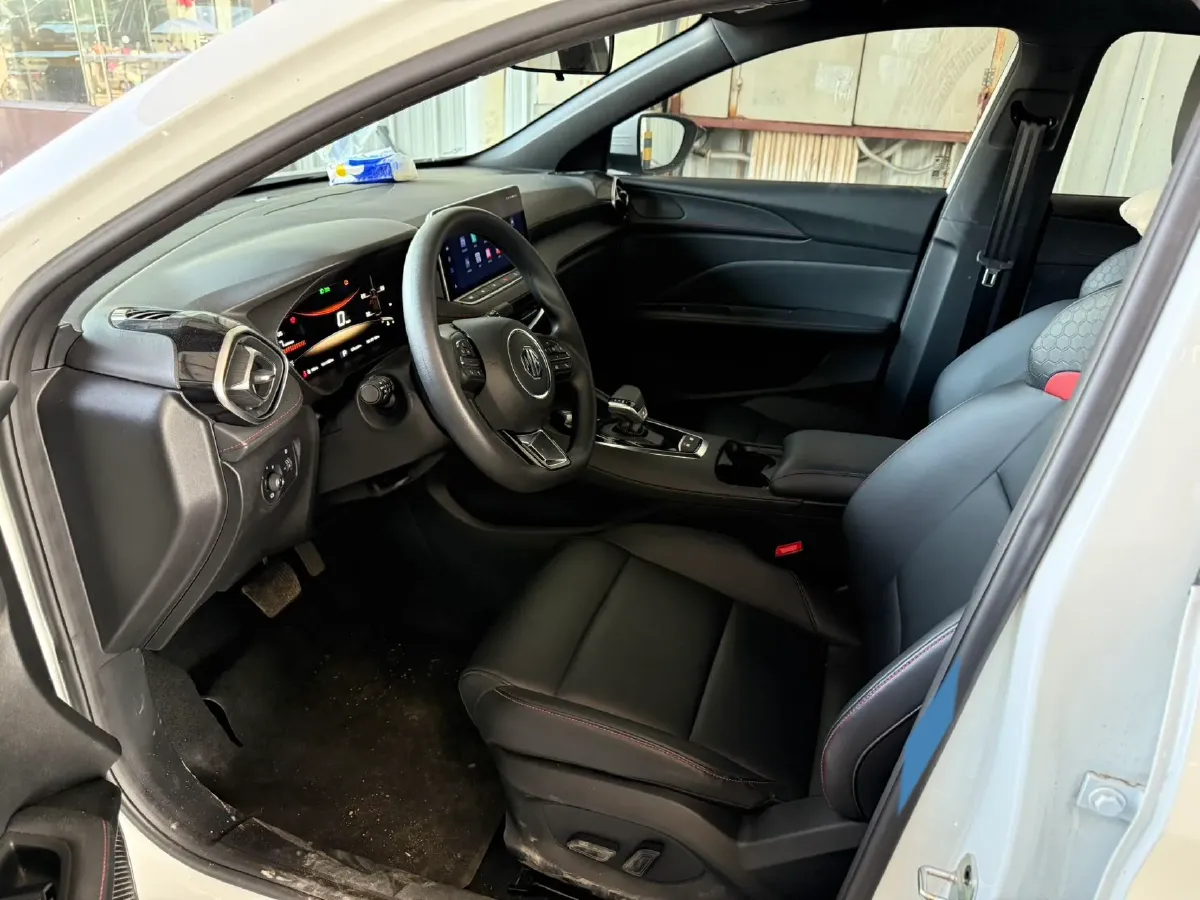 2025 MG 5 1.5T 181HP L4 7DCT,autocango,china used car exporter,china ev exporter,chinese used car exporter,chinese used ev exporter