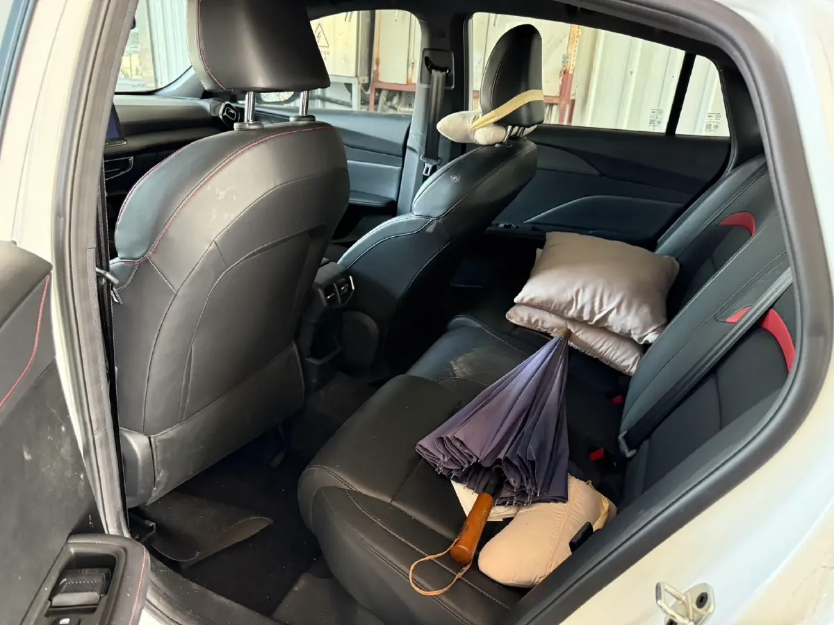 2025 MG 5 1.5T 181HP L4 7DCT,autocango,china used car exporter,china ev exporter,chinese used car exporter,chinese used ev exporter