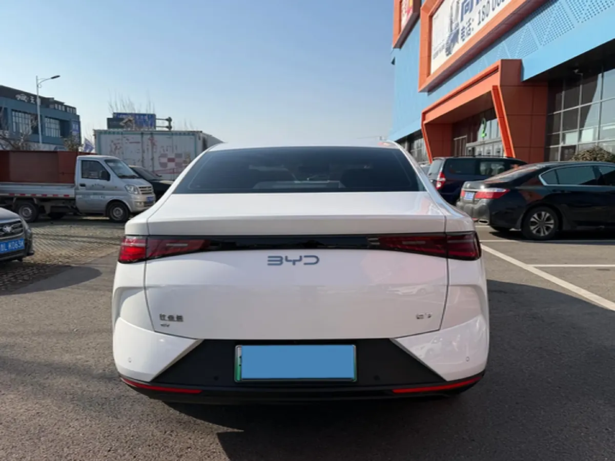 2025 BYD e7 BEV,autocango,china used car exporter,china ev exporter,chinese used car exporter,chinese used ev exporter