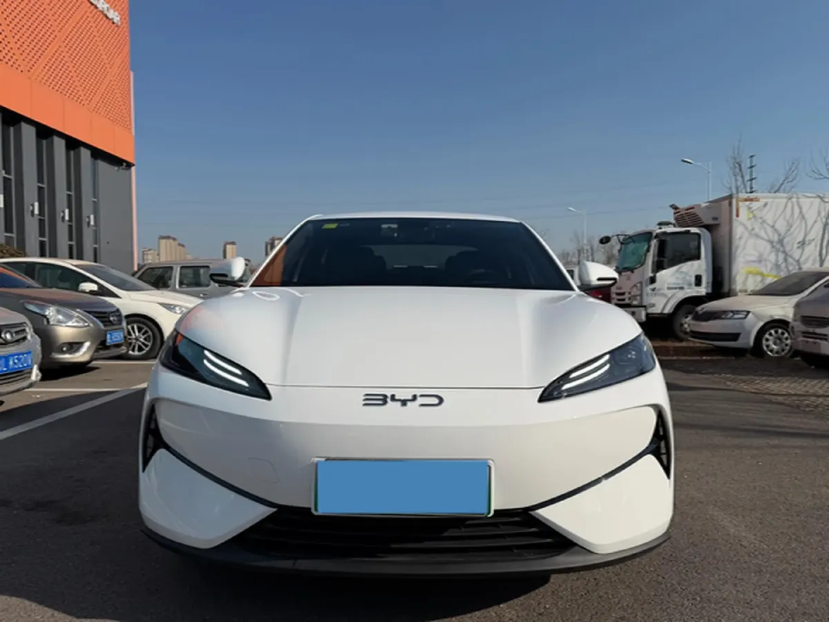 2025 BYD e7 BEV,autocango,china used car exporter,china ev exporter,chinese used car exporter,chinese used ev exporter