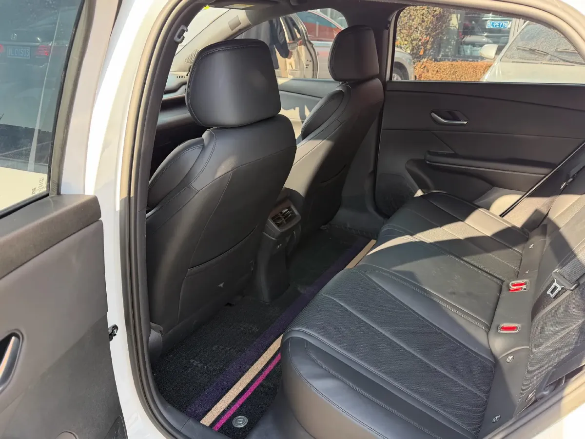 2025 BYD e7 BEV,autocango,china used car exporter,china ev exporter,chinese used car exporter,chinese used ev exporter