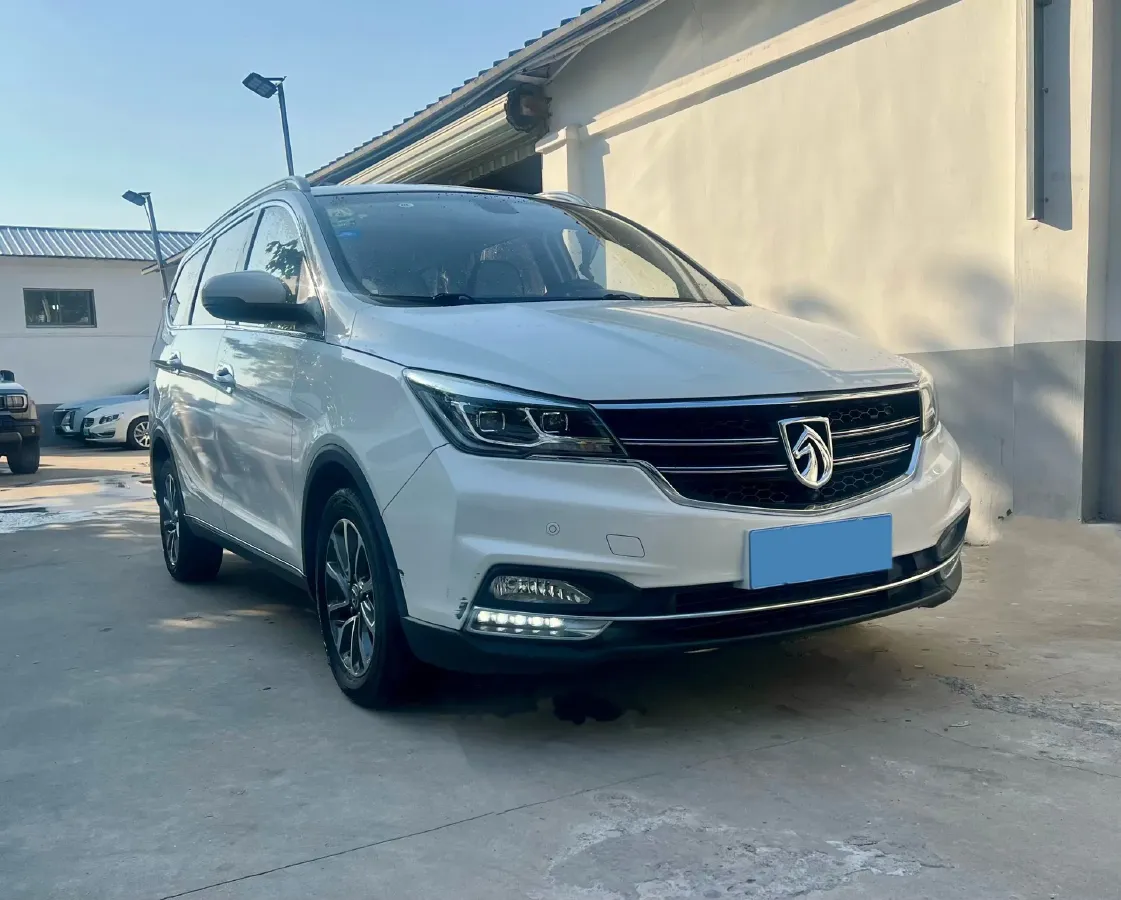 2017 Great Wall Wingle 5 2.0T 143HP L4 6MT,autocango,china used car exporter,china ev exporter,chinese used car exporter,chinese used ev exporter