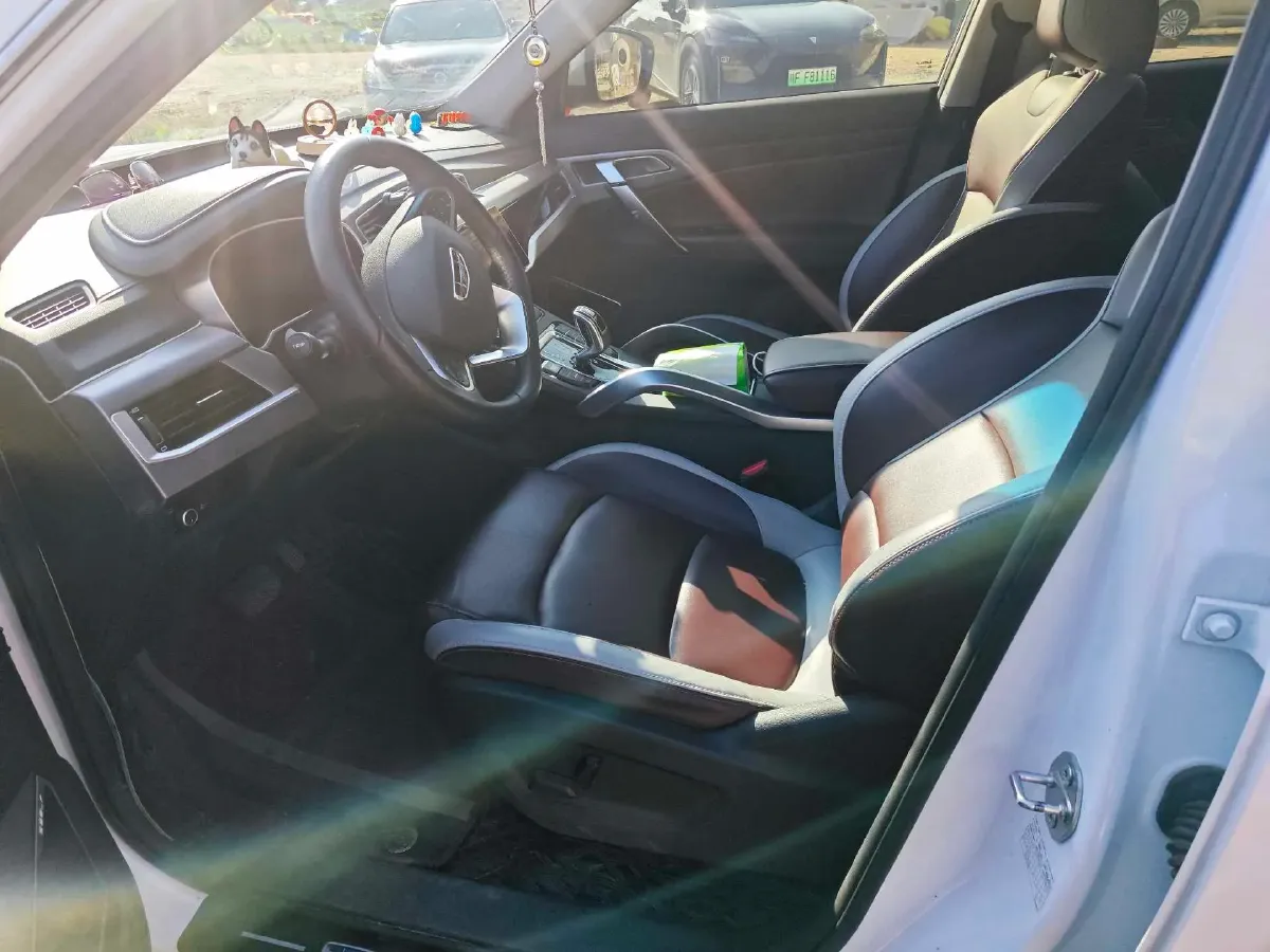 2022 Geely Azkarra 1.8T 184HP L4 7DCT,autocango,china used car exporter,china ev exporter,chinese used car exporter,chinese used ev exporter