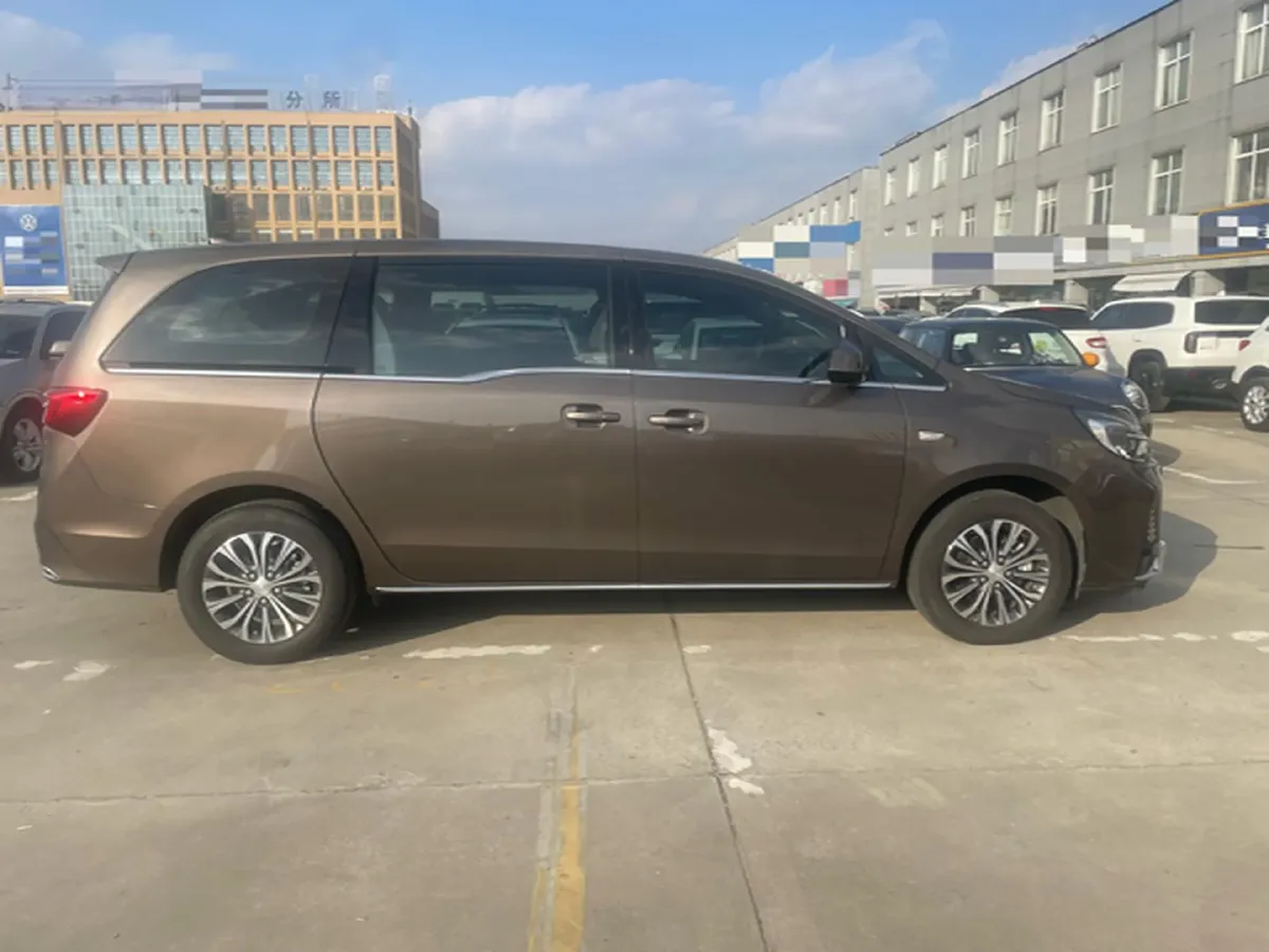 2023 Buick GL8 2.0T 237HP L4 9AT,autocango,china used car exporter,china ev exporter,chinese used car exporter,chinese used ev exporter