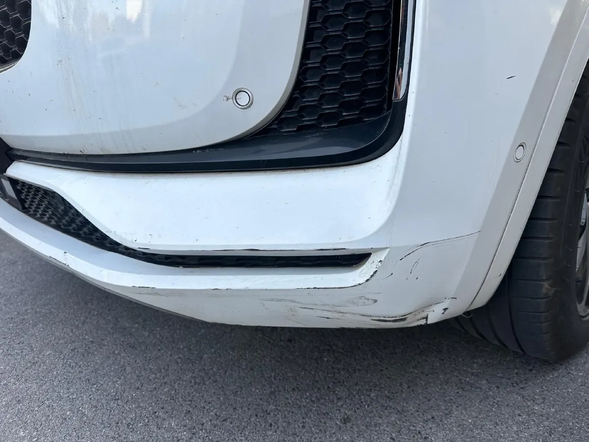 2020 Li ONE Range Extended 131HP REEV 40.5KWH,autocango,china used car exporter,china ev exporter,chinese used car exporter,chinese used ev exporter