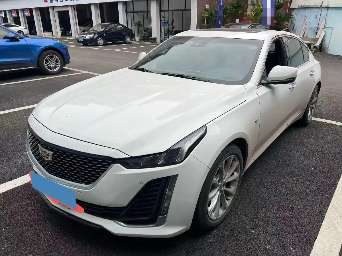 2022 Cadillac CT5 2.0T 237HP L4 10AT