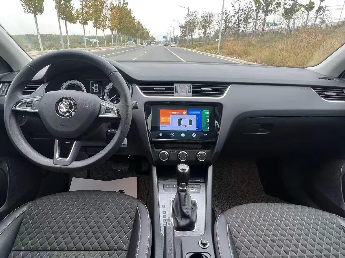 2019 Chevrolet Malibu XL 1.3T 165HP L3 CVT,autocango,china used car exporter,china ev exporter,chinese used car exporter,chinese used ev exporter