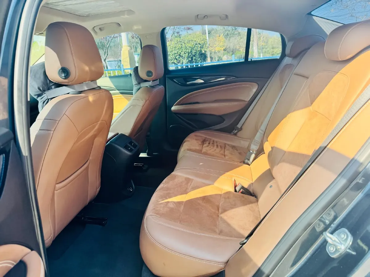 2022 Buick Regal 1.5T 169HP L4 9AT,autocango,china used car exporter,china ev exporter,chinese used car exporter,chinese used ev exporter