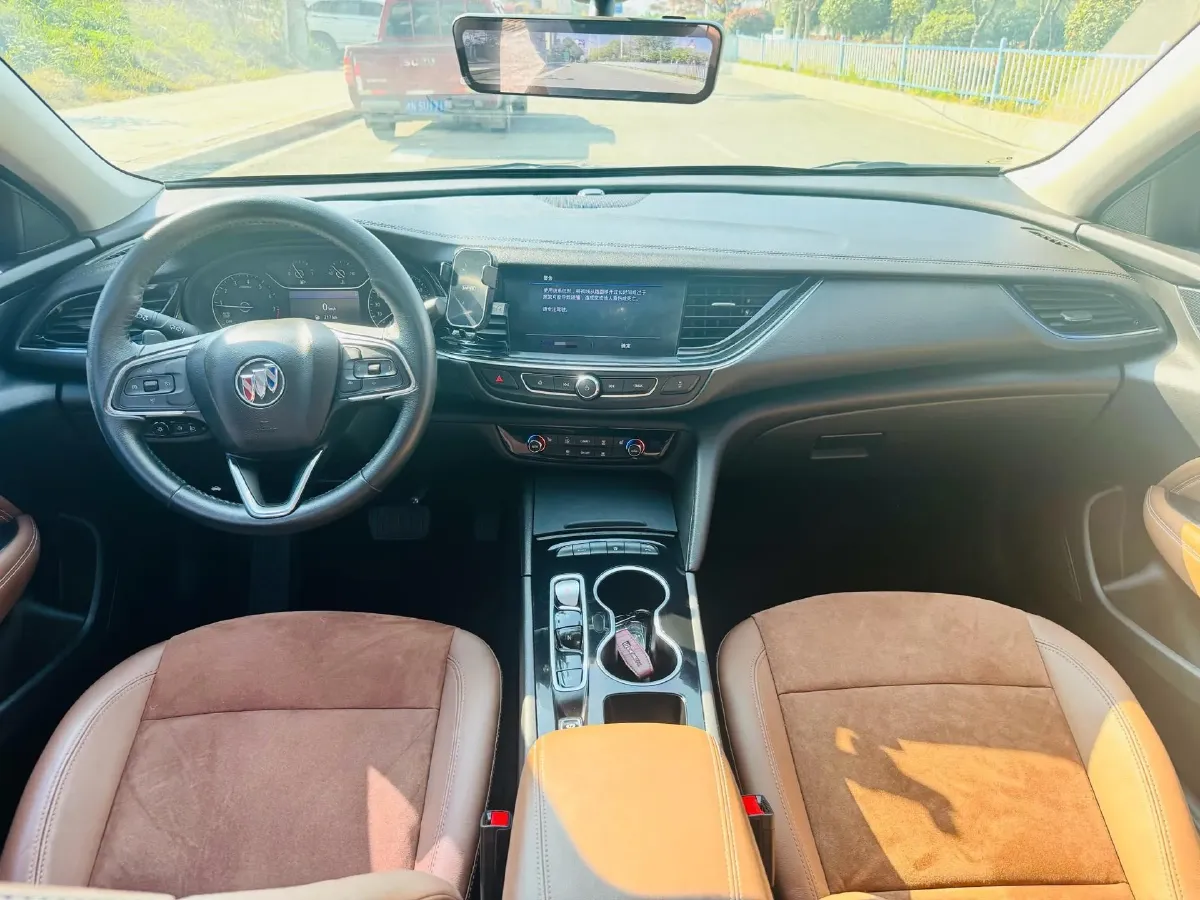 2022 Buick Regal 1.5T 169HP L4 9AT,autocango,china used car exporter,china ev exporter,chinese used car exporter,chinese used ev exporter