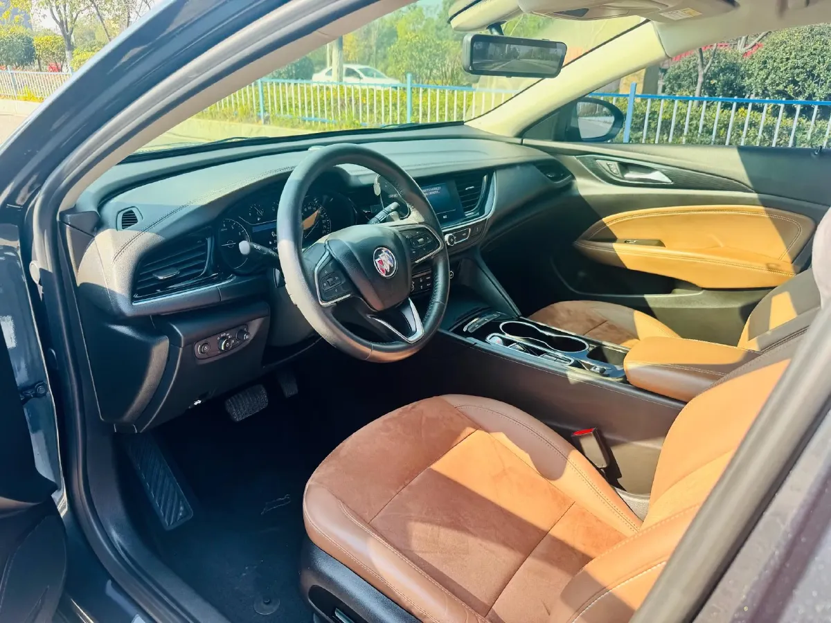 2022 Buick Regal 1.5T 169HP L4 9AT,autocango,china used car exporter,china ev exporter,chinese used car exporter,chinese used ev exporter